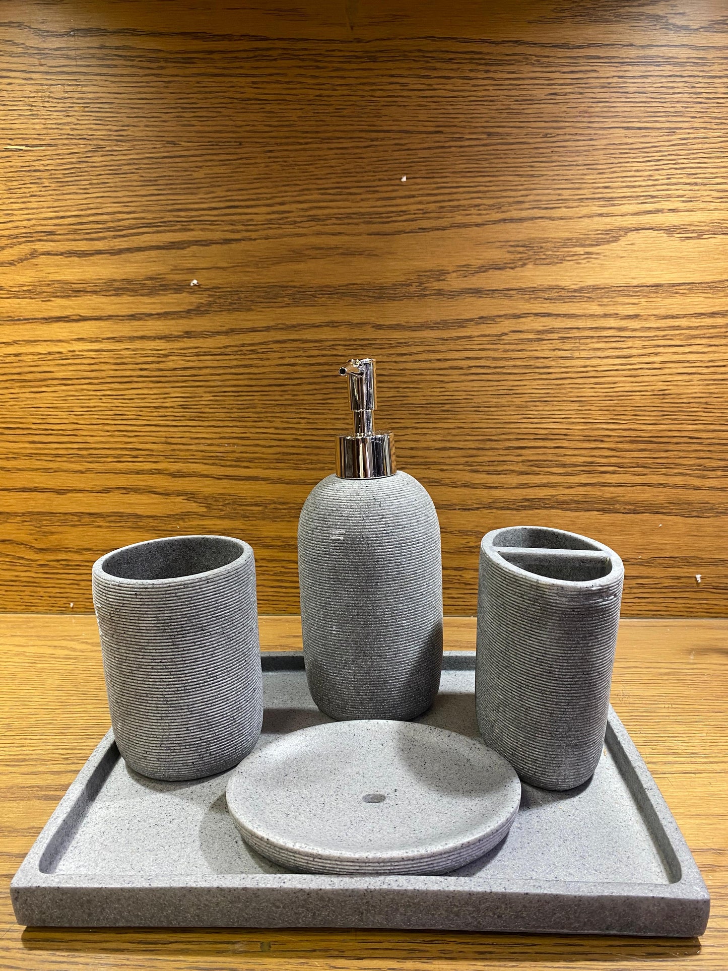 FIBER BATHROOM SET WITH TRAY