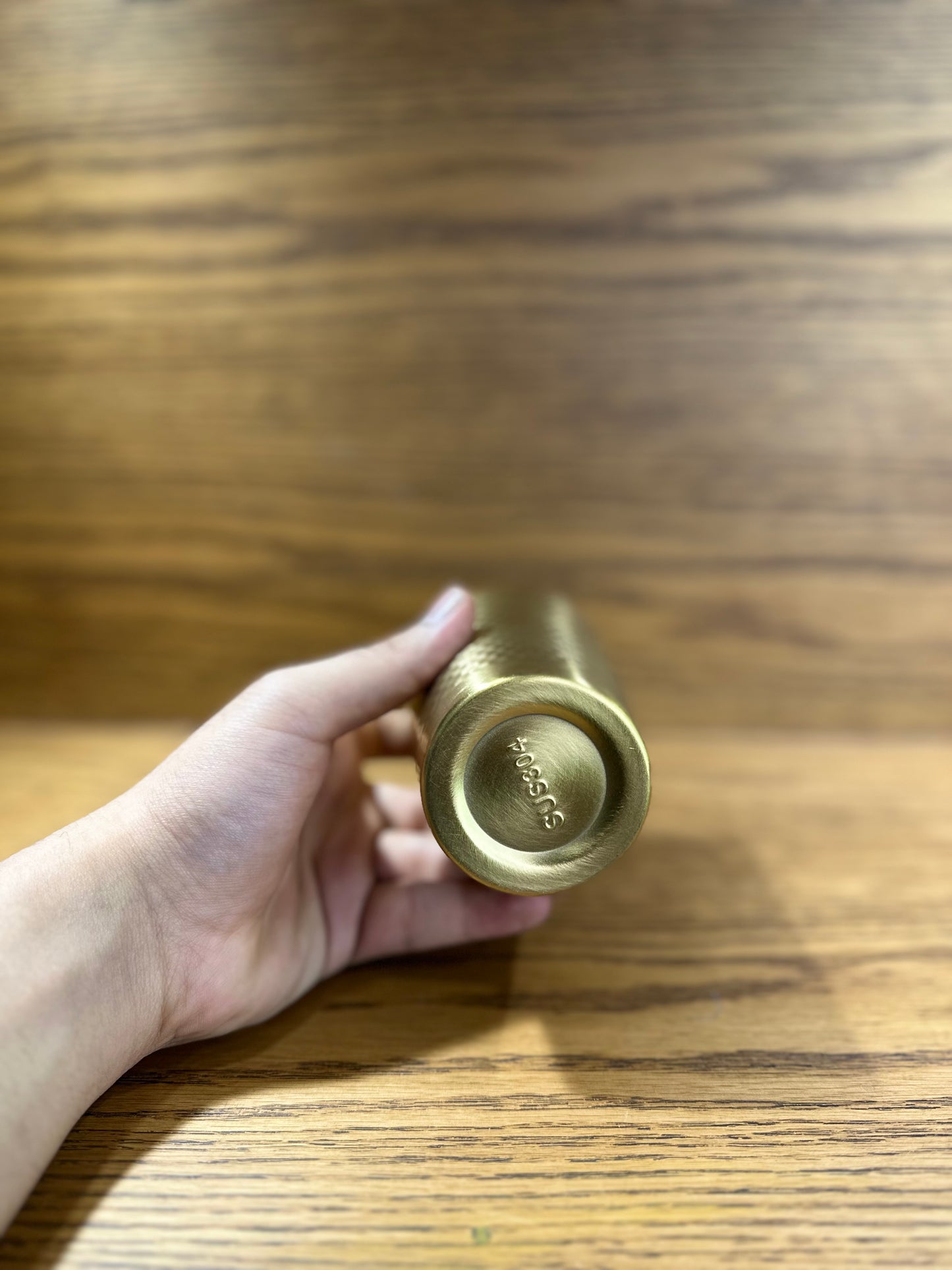Hammered Texture/Plain Golden Glass