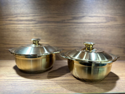 Elegant and Stylish Golden Pots For Serving