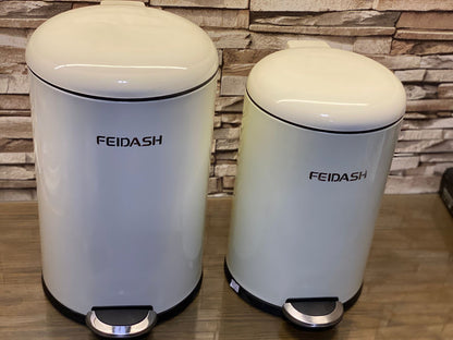 New Luxury Trash Can With Foot Pedal & Lid  8 Liter