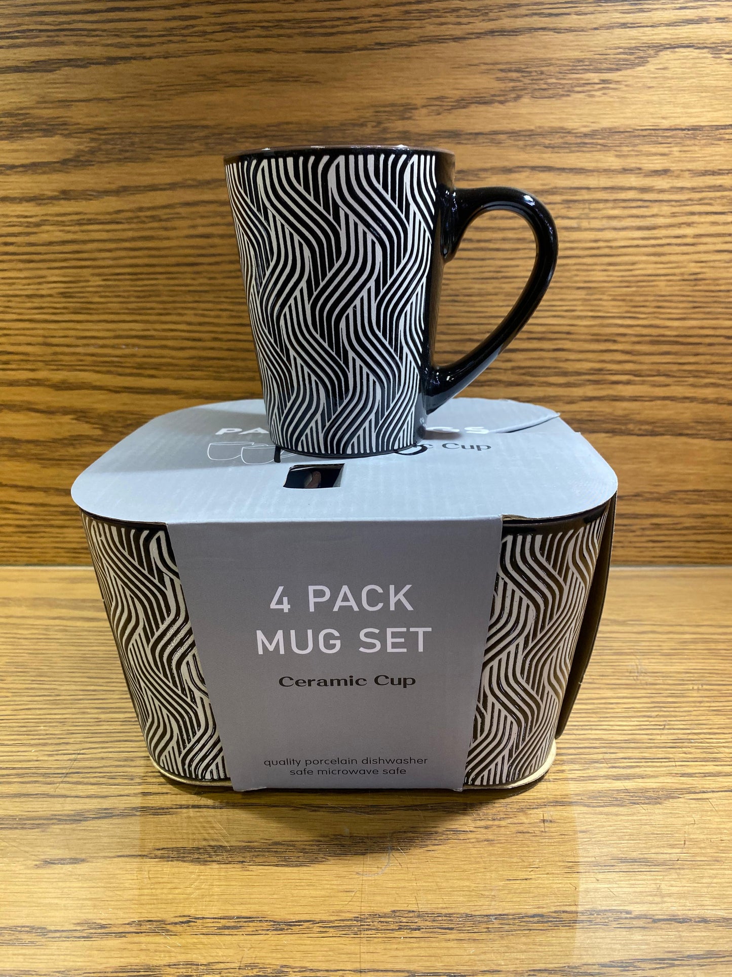 Self-Embroidered 4-Piece Ceramic Mug Set