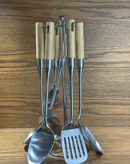 7 PIECE  KITCHEN TOLL SET