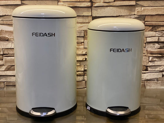 New Luxury Trash Can With Foot Pedal & Lid  8 Liter