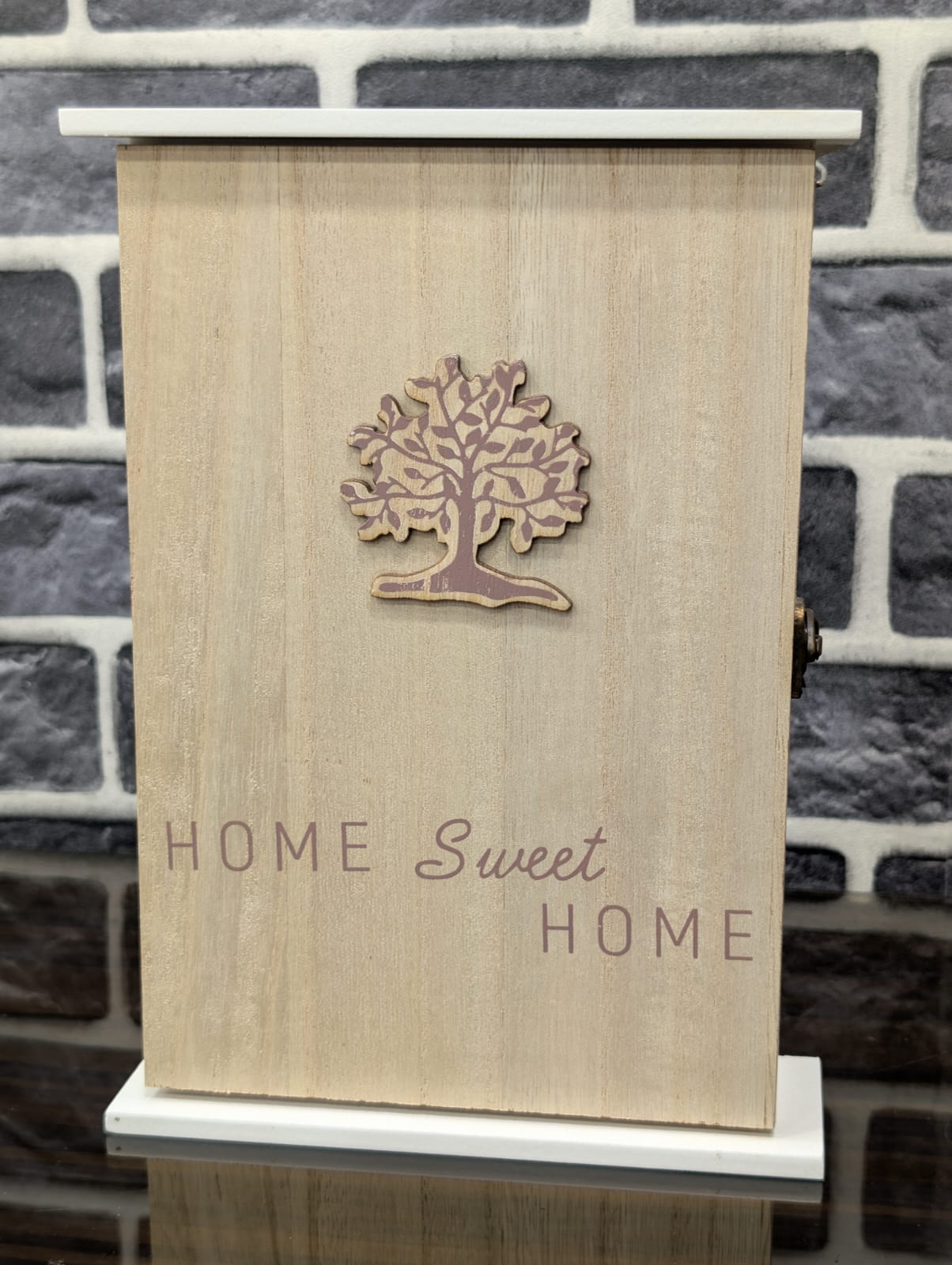 Wooden Home Key Holder Box – Decorative Wall-Mounted Key Cabinet