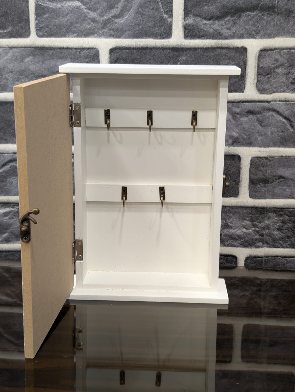 Wooden Home Key Holder Box – Decorative Wall-Mounted Key Cabinet